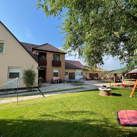 Linett * Hajduszoboszlo